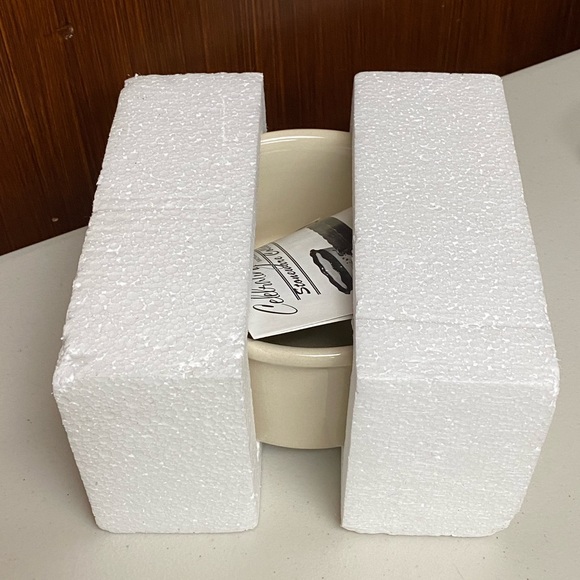 Celebrating Home Pottery Perfect Pet Bowl - Picture 3 of 9